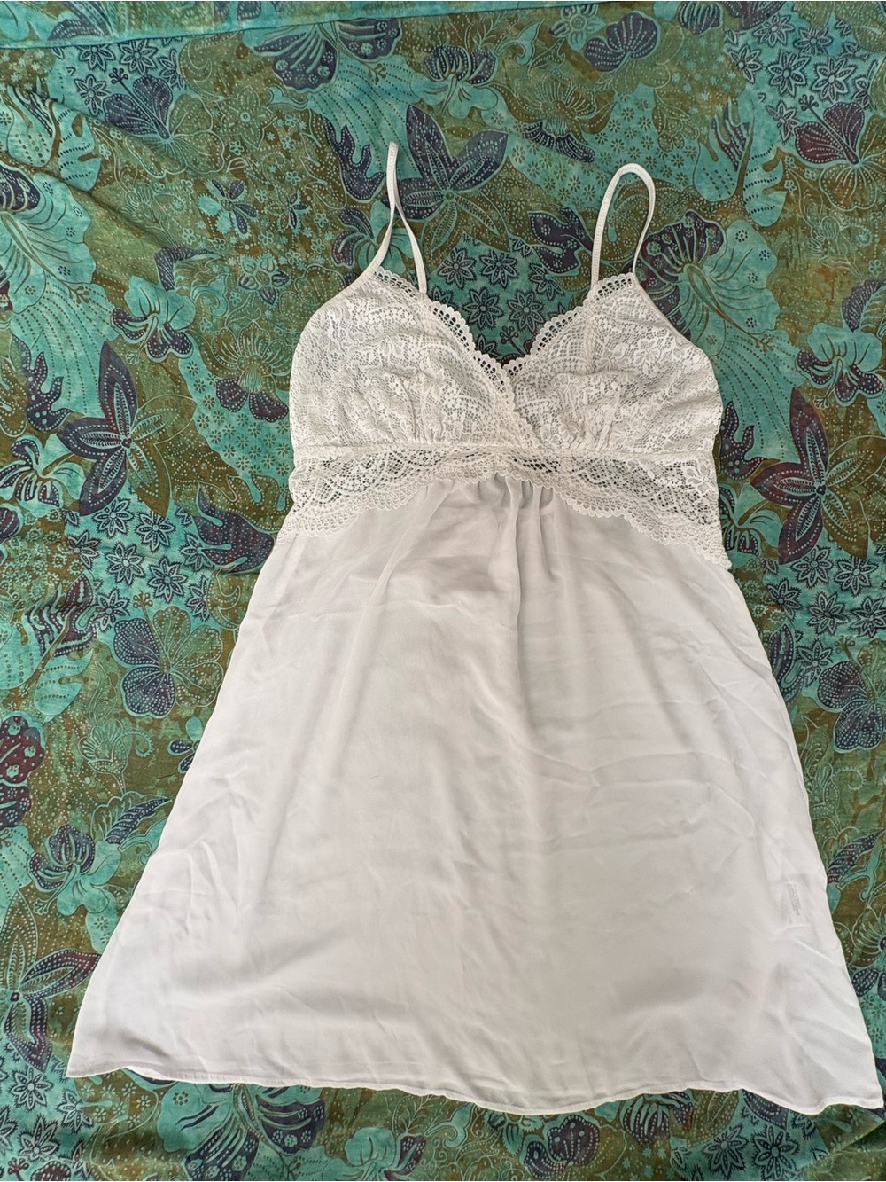 Beautiful Lace-Top Chemise Nightie Nightgown